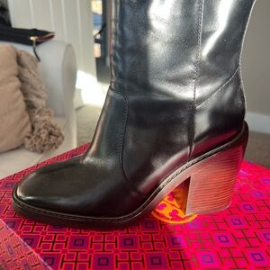 Tory Burch Heeled Ankle Boot size 8.5 VGUC
